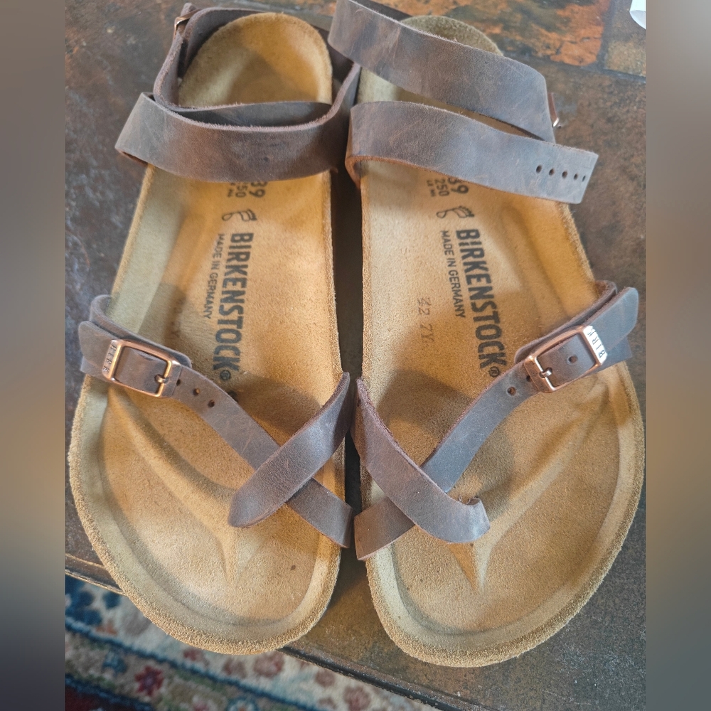 Birkenstock Yara women’s habana Sz 39